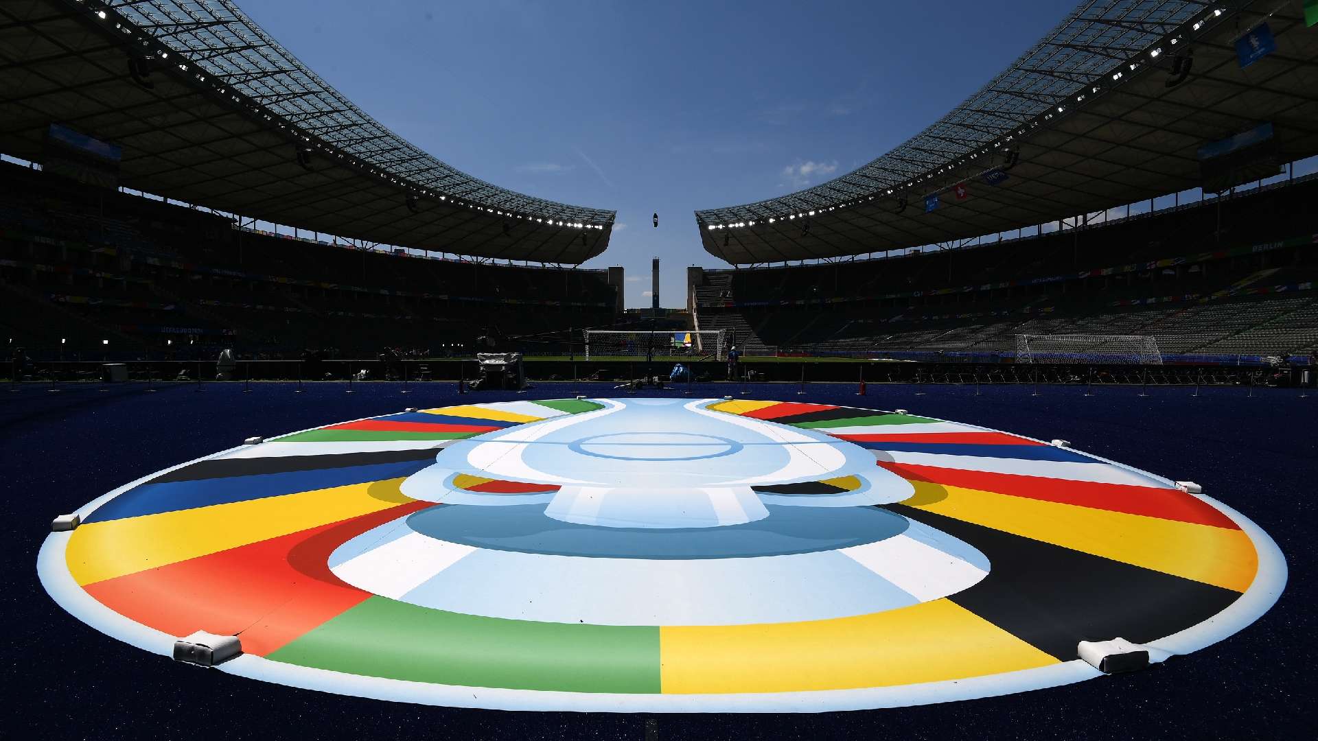 她曾在多个 她曾在多个